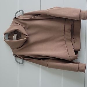 Monocracy Cold Shoulder